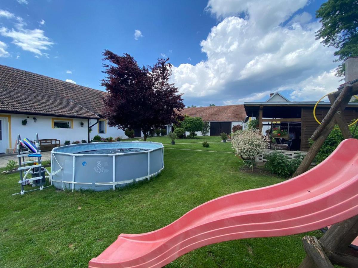 Apartman Beniskovec, Suchdol Nad Luznici Esterno foto