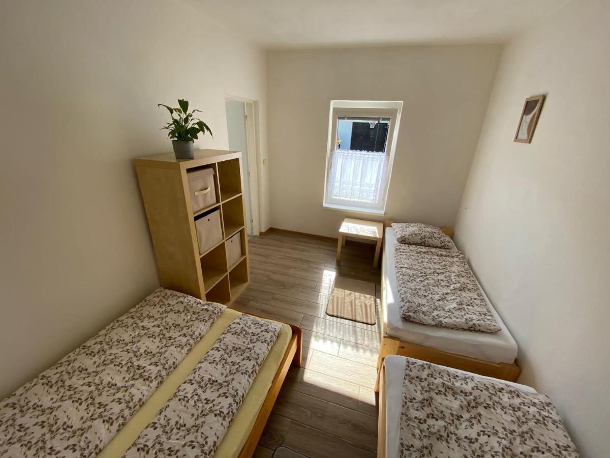 Apartman Beniskovec, Suchdol Nad Luznici Esterno foto