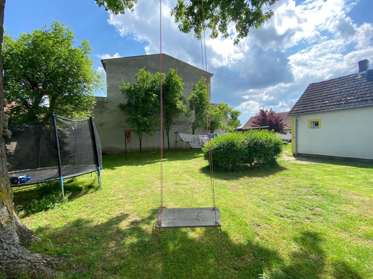 Apartman Beniskovec, Suchdol Nad Luznici Esterno foto